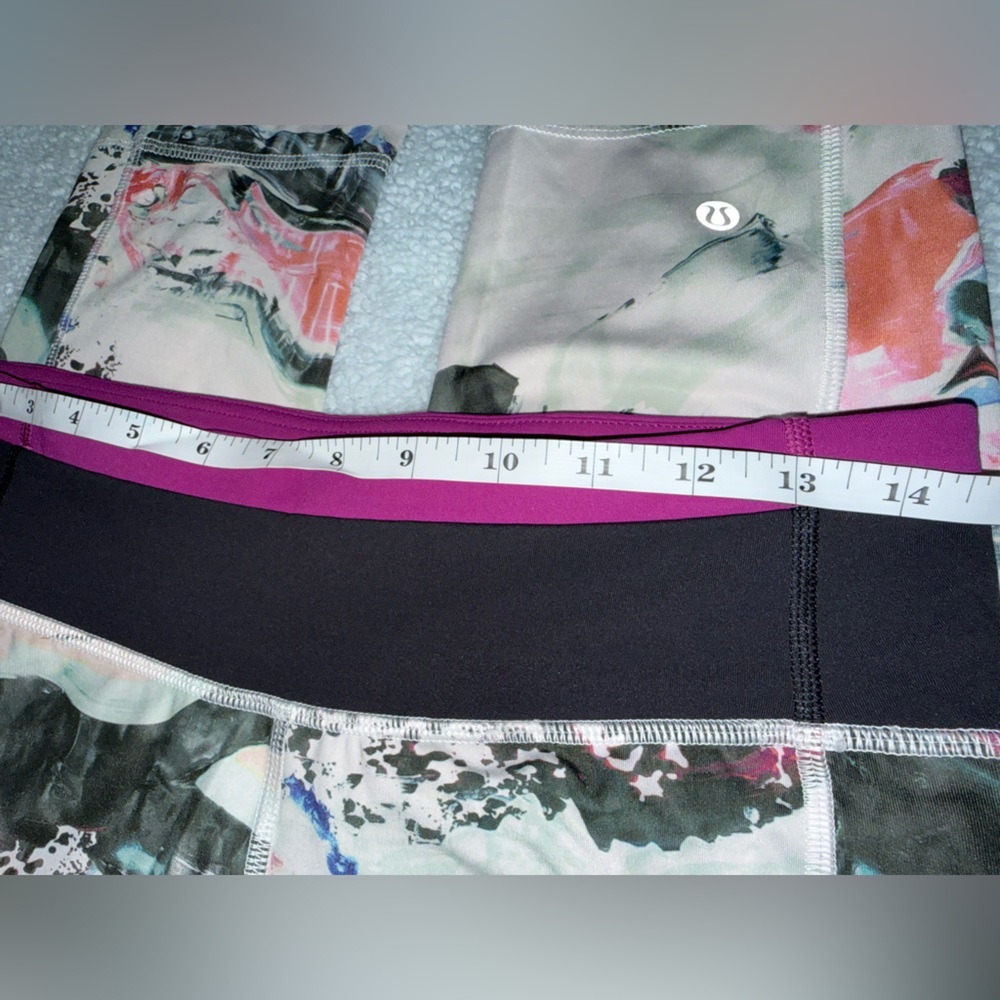 Lululemon Cropped Leggings - Picture 2 of 5
